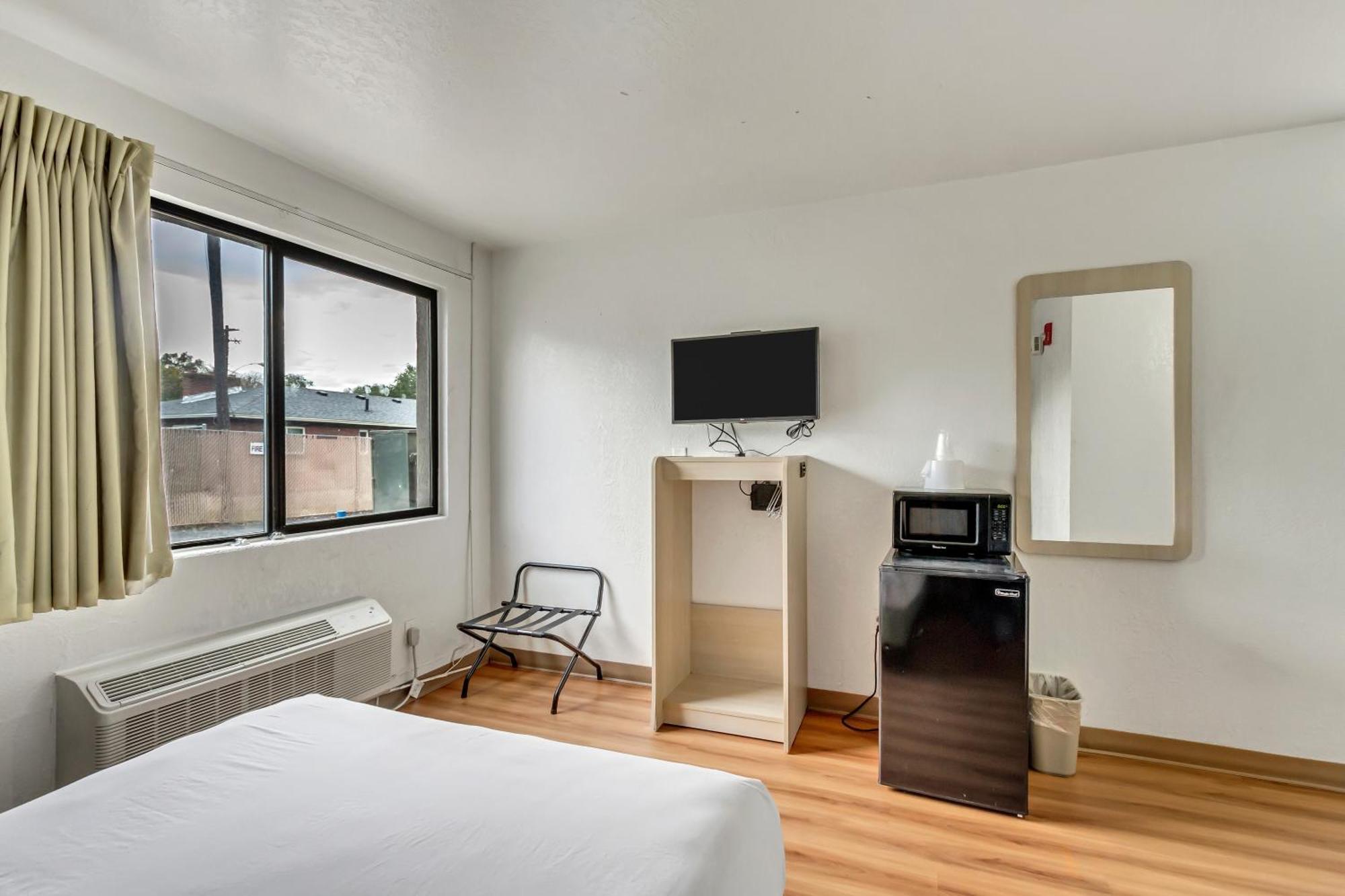 Motel 6 Ogden, Ut- Downtown מראה חיצוני תמונה