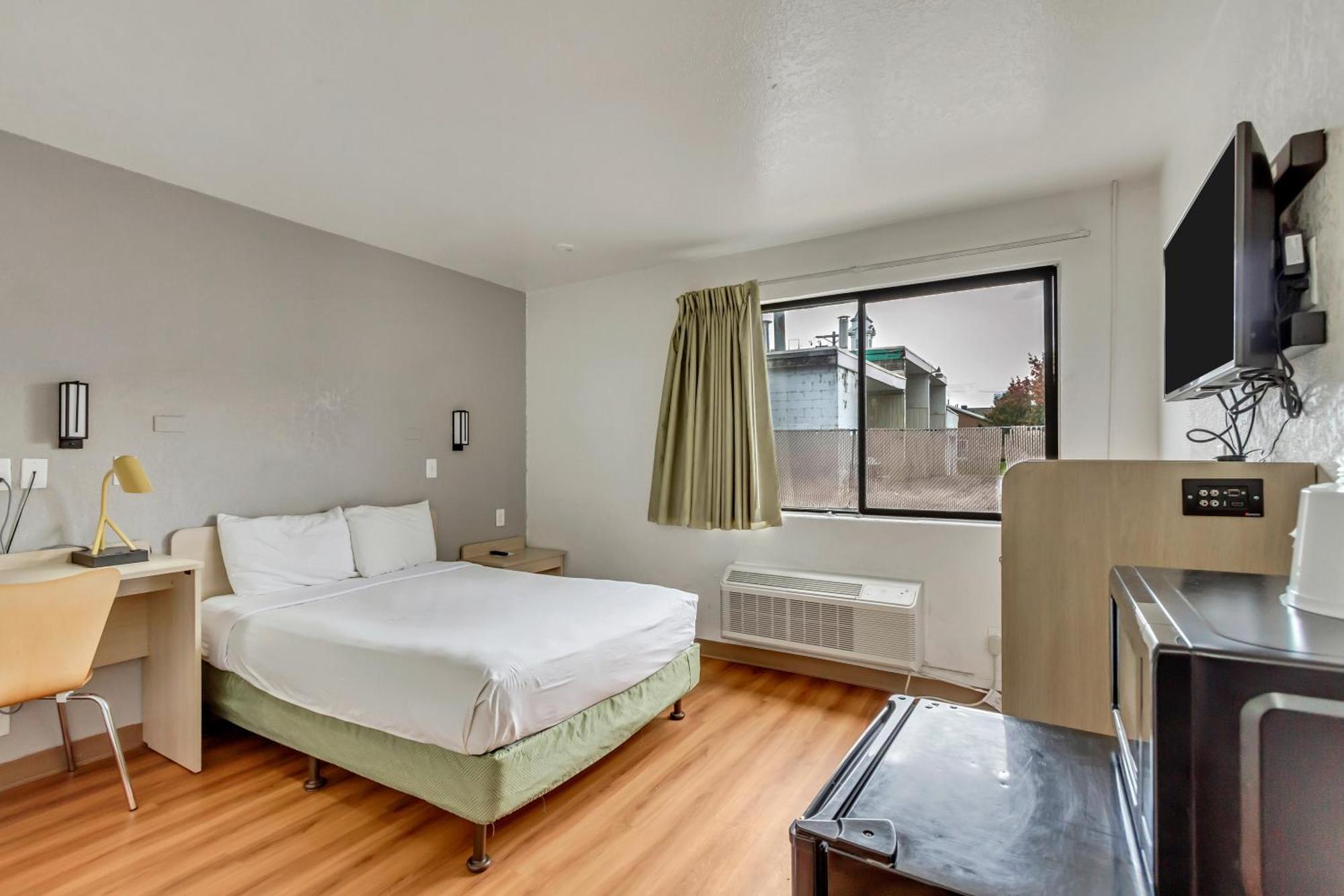 Motel 6 Ogden, Ut- Downtown מראה חיצוני תמונה