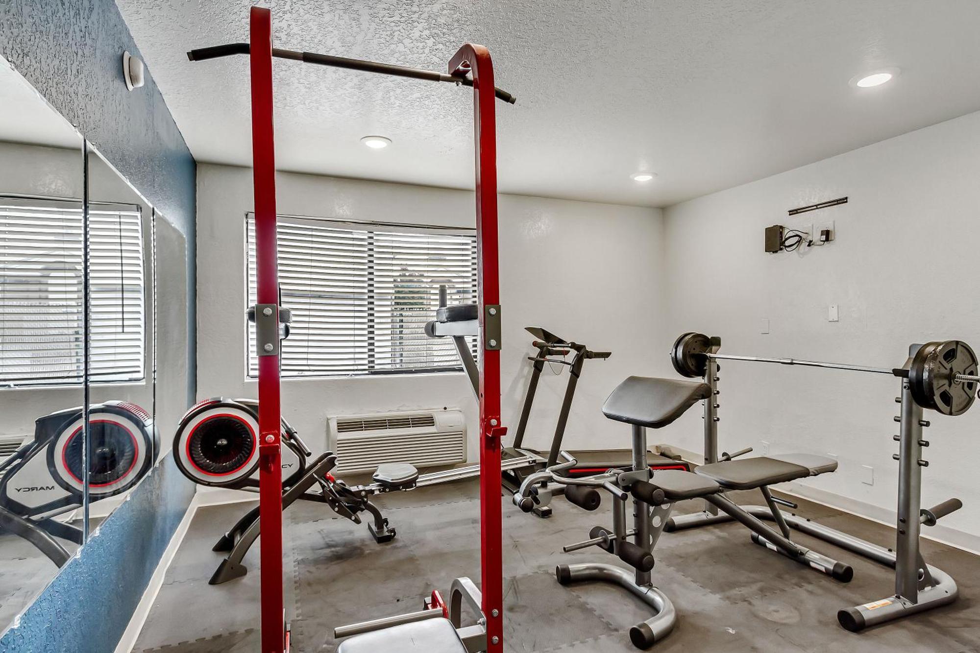 Motel 6 Ogden, Ut- Downtown מראה חיצוני תמונה
