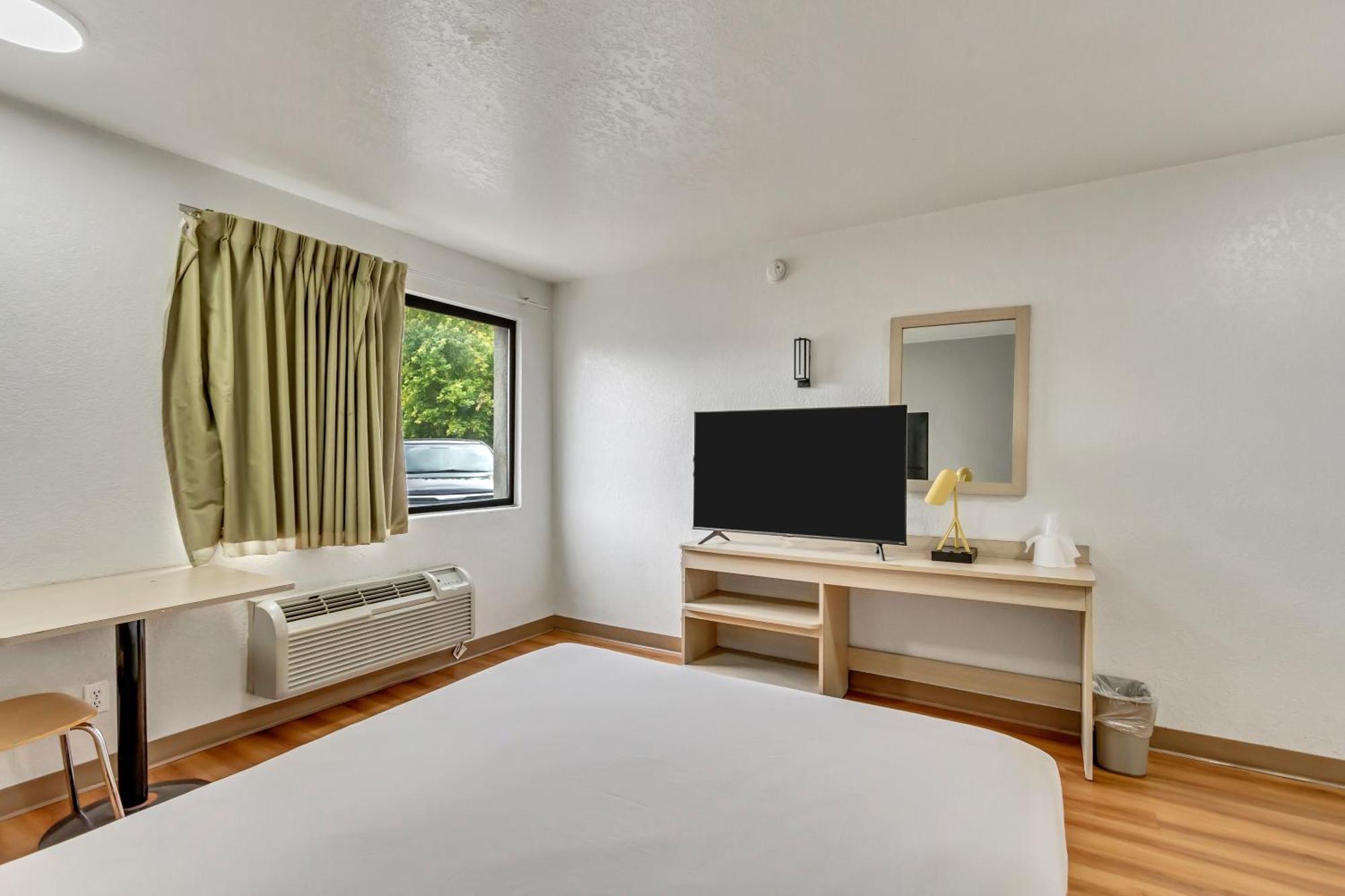 Motel 6 Ogden, Ut- Downtown מראה חיצוני תמונה