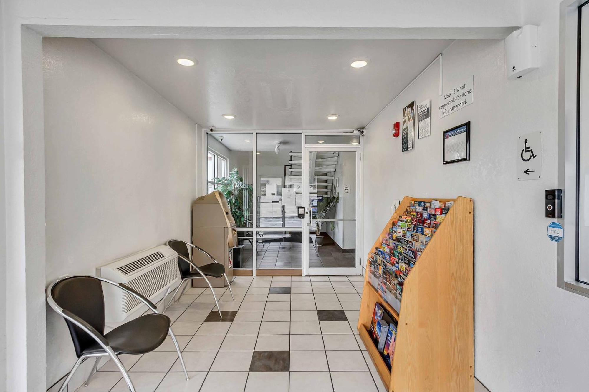 Motel 6 Ogden, Ut- Downtown מראה חיצוני תמונה
