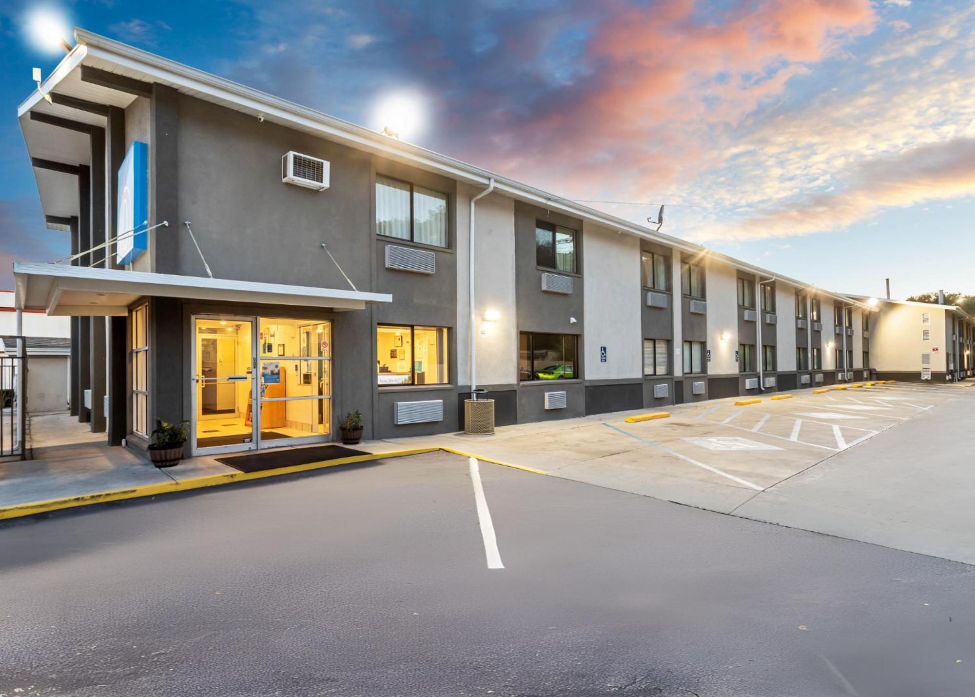 Motel 6 Ogden, Ut- Downtown מראה חיצוני תמונה